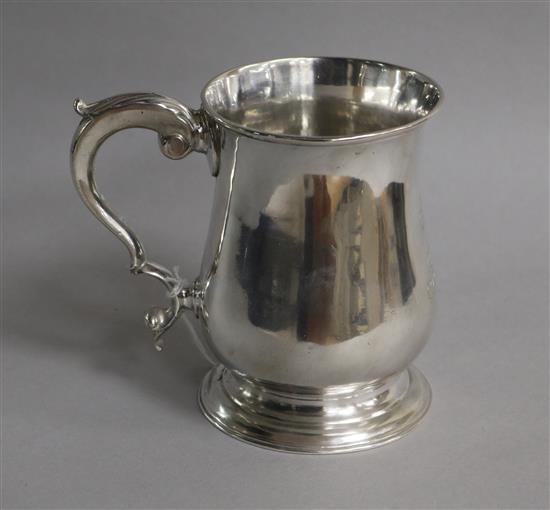 A George III silver mug, Walter Brind, London, 1770, 10.5oz.